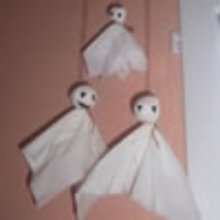 Little Ghosts - Activities - Art and Crafts for kids - Halloween ideas