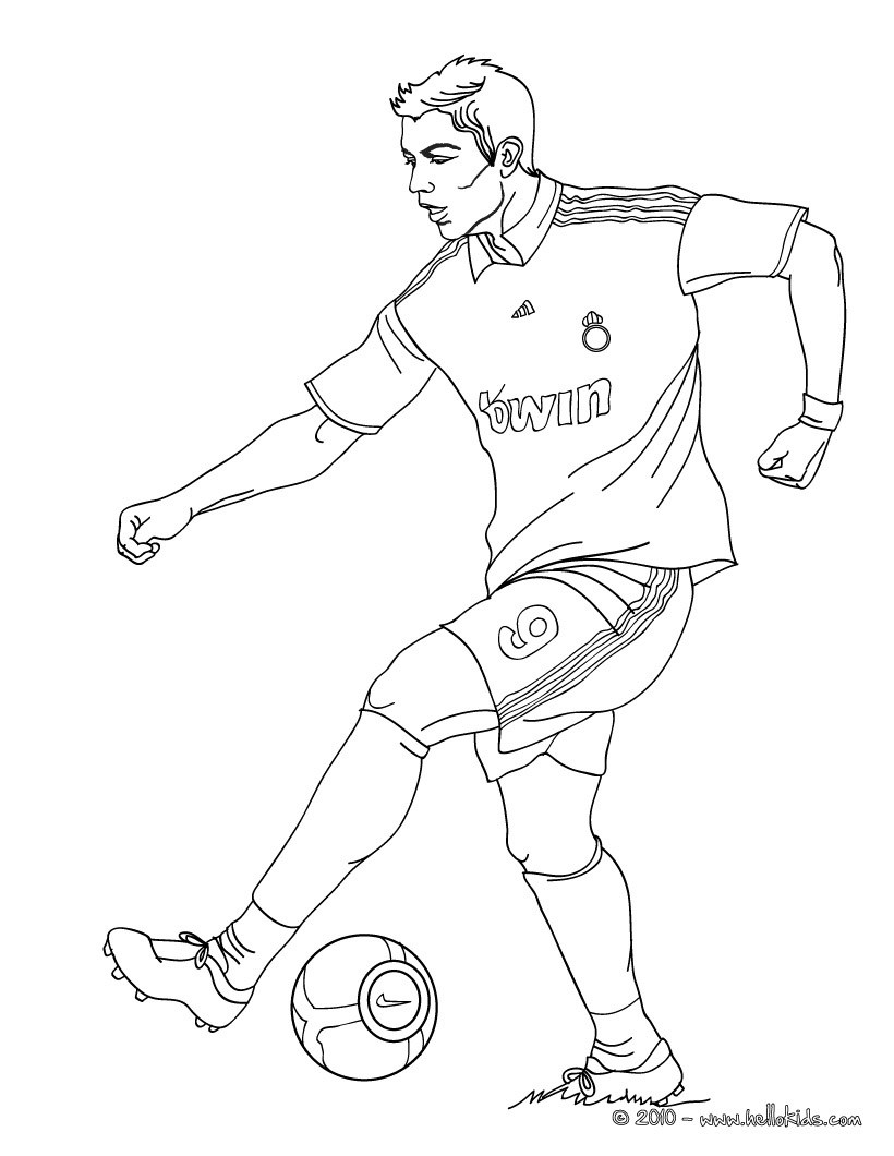 Christiano ronaldo playing soccer coloring pages   Hellokids.com