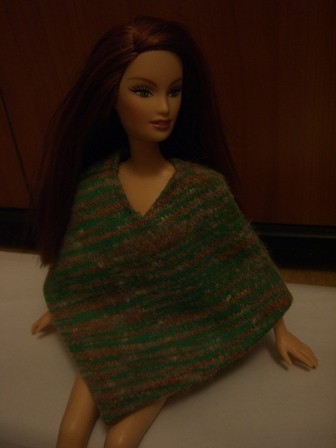 Make a poncho for your Doll