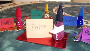 Christmas Elves Place Cards craft for kids