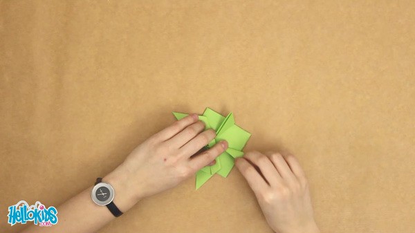 The origami frog craft for kids