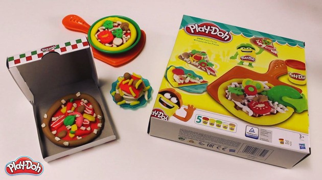 Plasticine Pizza craft for kids