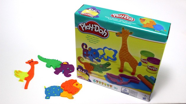 Play-Doh Safari animals craft for kids