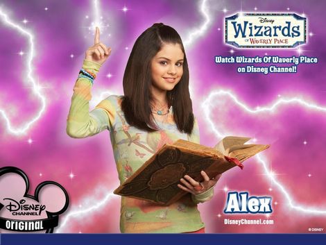 http://images.hellokids.com/_uploads/membres/articles/20090727/9jnav_tv_wizards_of_waverly_place01.jpg