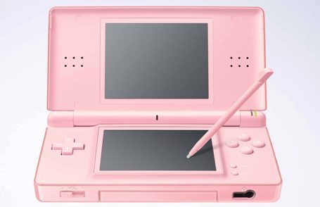 http://images.hellokids.com/_uploads/membres/articles/20090728/yw3bb_nintendo_ds_console_pink.jpg