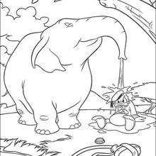 Donald Duck with the elephant - Coloring page - DISNEY coloring pages - Donald Duck coloring pages