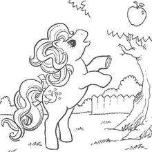 My Little Pony and apple tree coloring page - Coloring page - CHARACTERS coloring pages - TV SERIES CHARACTERS coloring pages - MY LITTLE PONY coloring pages