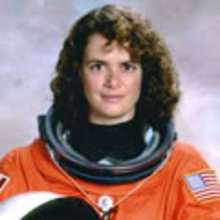 Julie Payette: Lady Astronaut biography