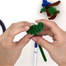 How to make chenille stem GRASSHOPPER - Kids Craft - HOW-TO videos - CHENILLE STEM ANIMALS how to videos