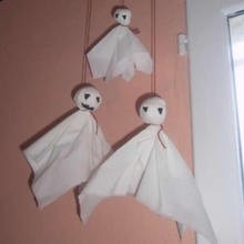 Hanging ghosts homemade craft