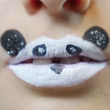 Lip Painting - Panda for children