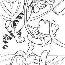 Winnie playing with Tigger - Coloring page - DISNEY coloring pages - Winnie The Pooh coloring pages